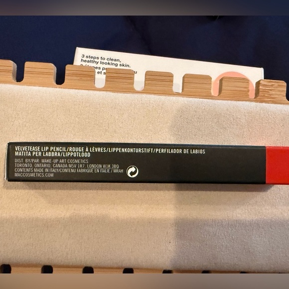 MAC Velvetease Lip Pencil – Lover’s Lane- Med Dark Orange- Full Size- Brand New - Picture 4 of 5